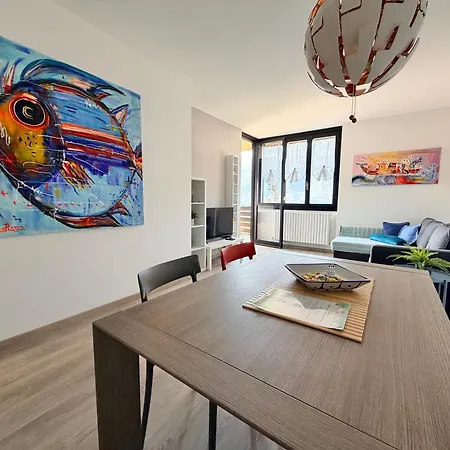 Prati Escape - With Pool And Lakeview Lejlighed
