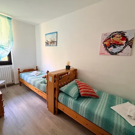 Prati Escape - With Pool And Lakeview Lejlighed