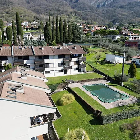 Prati Escape - With Pool And Lakeview Lejlighed