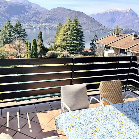Prati Escape - With Pool And Lakeview Lejlighed Lierna
